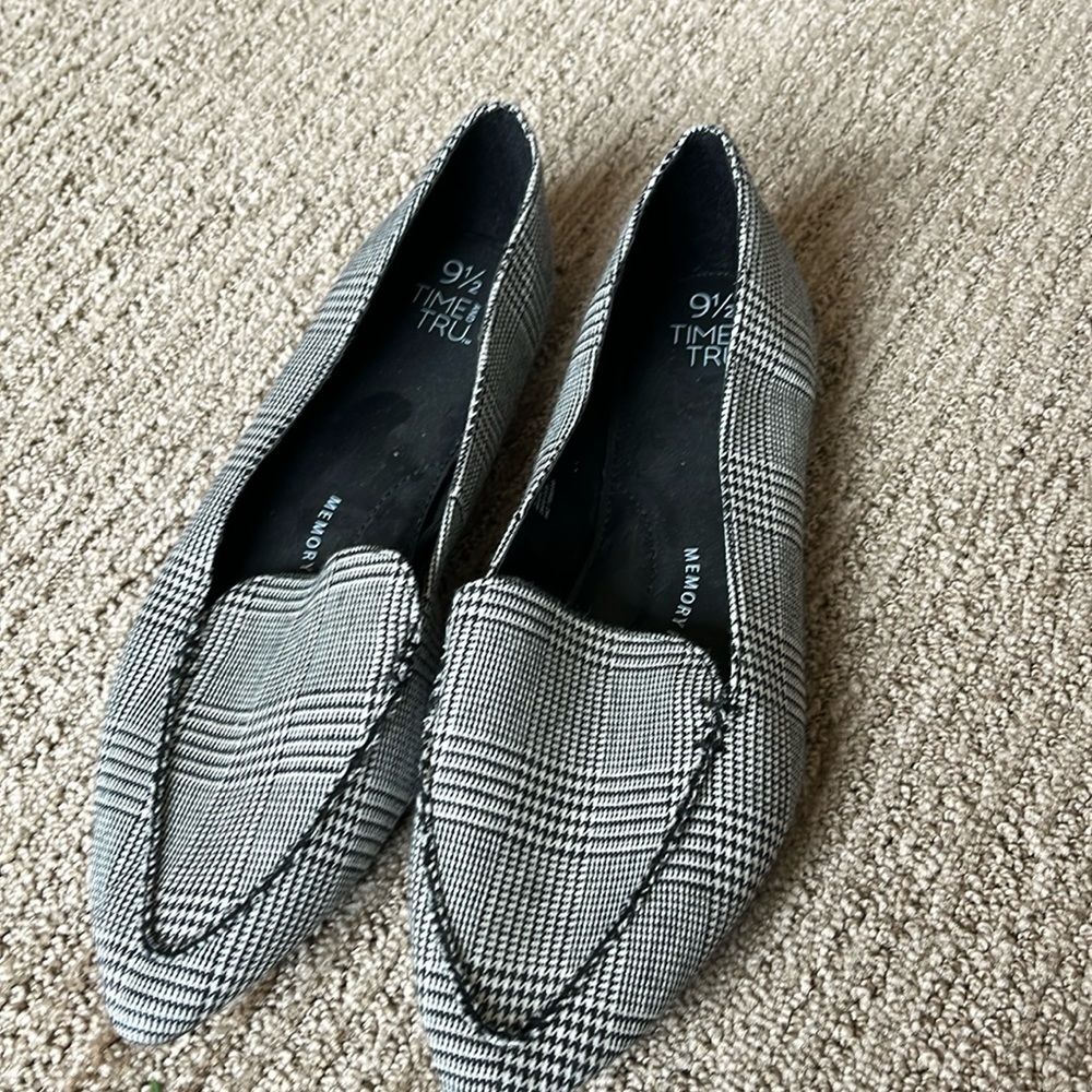 Time and tru flats size 9.5
